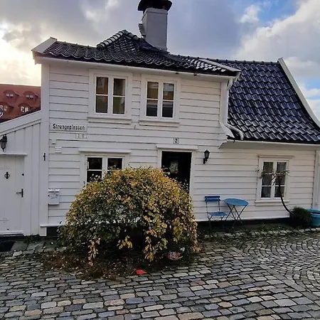 Det Gronne Huset I Verftsgaten 别墅