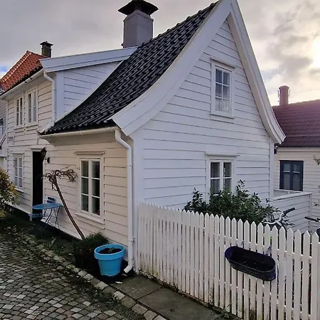 Det Gronne Huset I Verftsgaten Villa