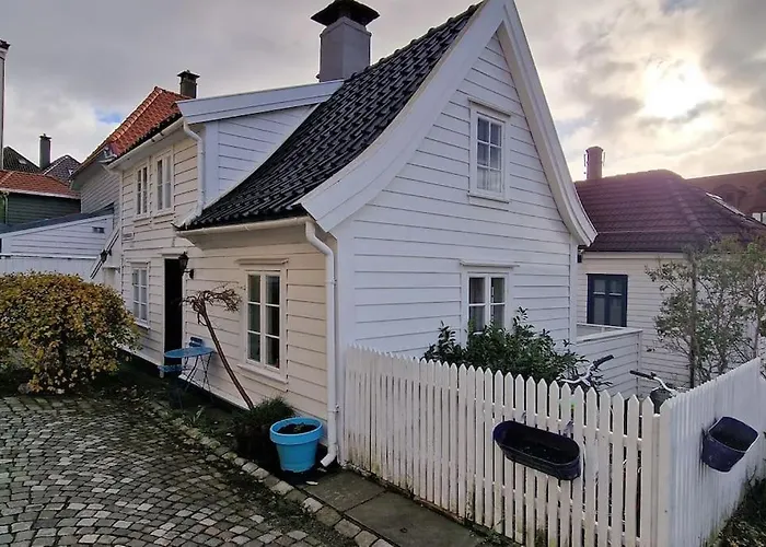 Det Gronne Huset I Verftsgaten Villa